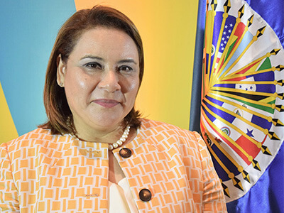 Presidenta Lolis María Salas Montes